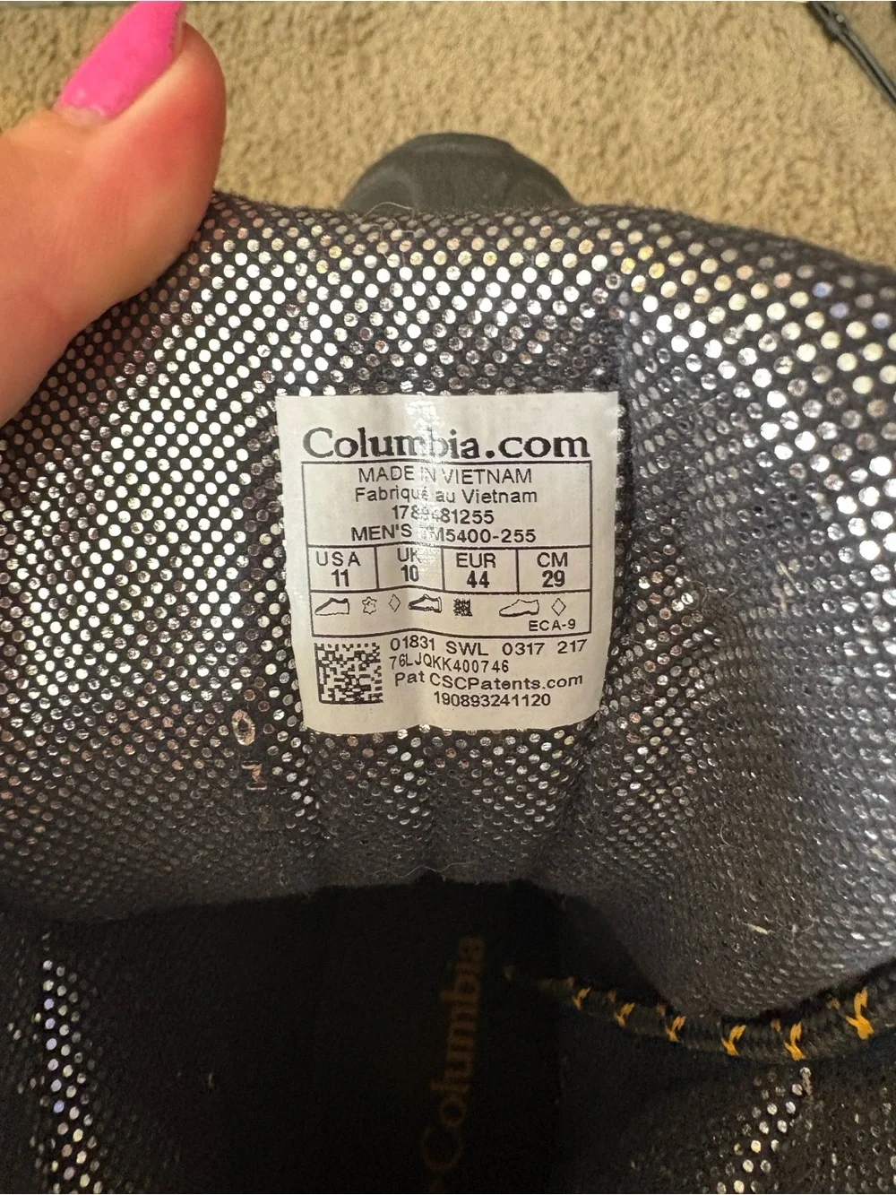 Columbia Gray and Black Men’s Trail Shoe Interior Label
